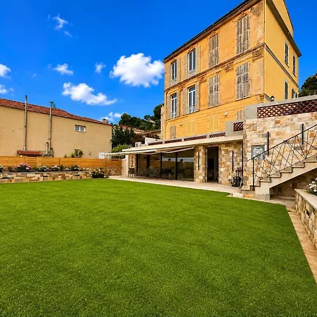 - Le Manoir Belvedere Holiday home